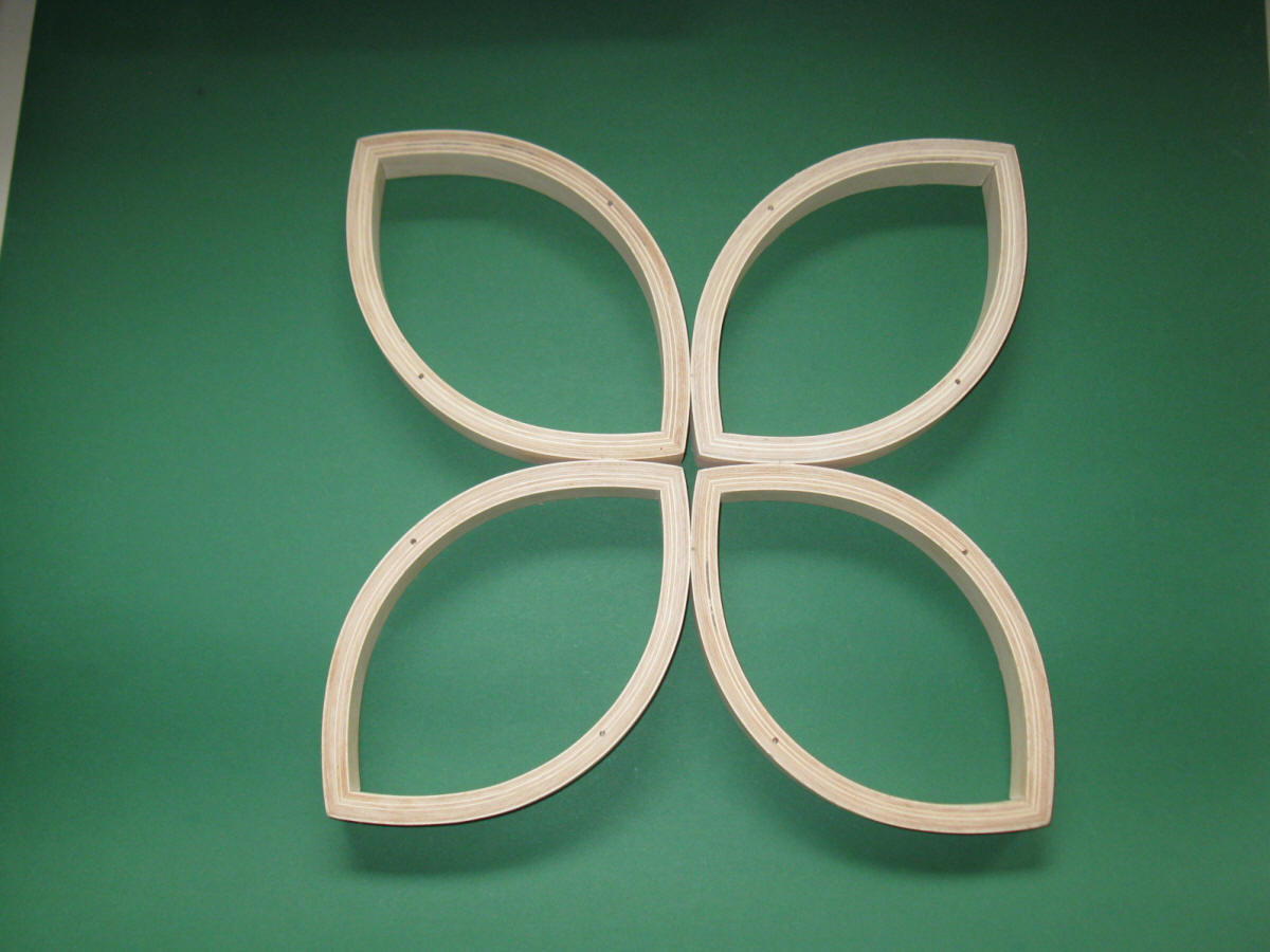 PIKUSA-kyynellampun pidike