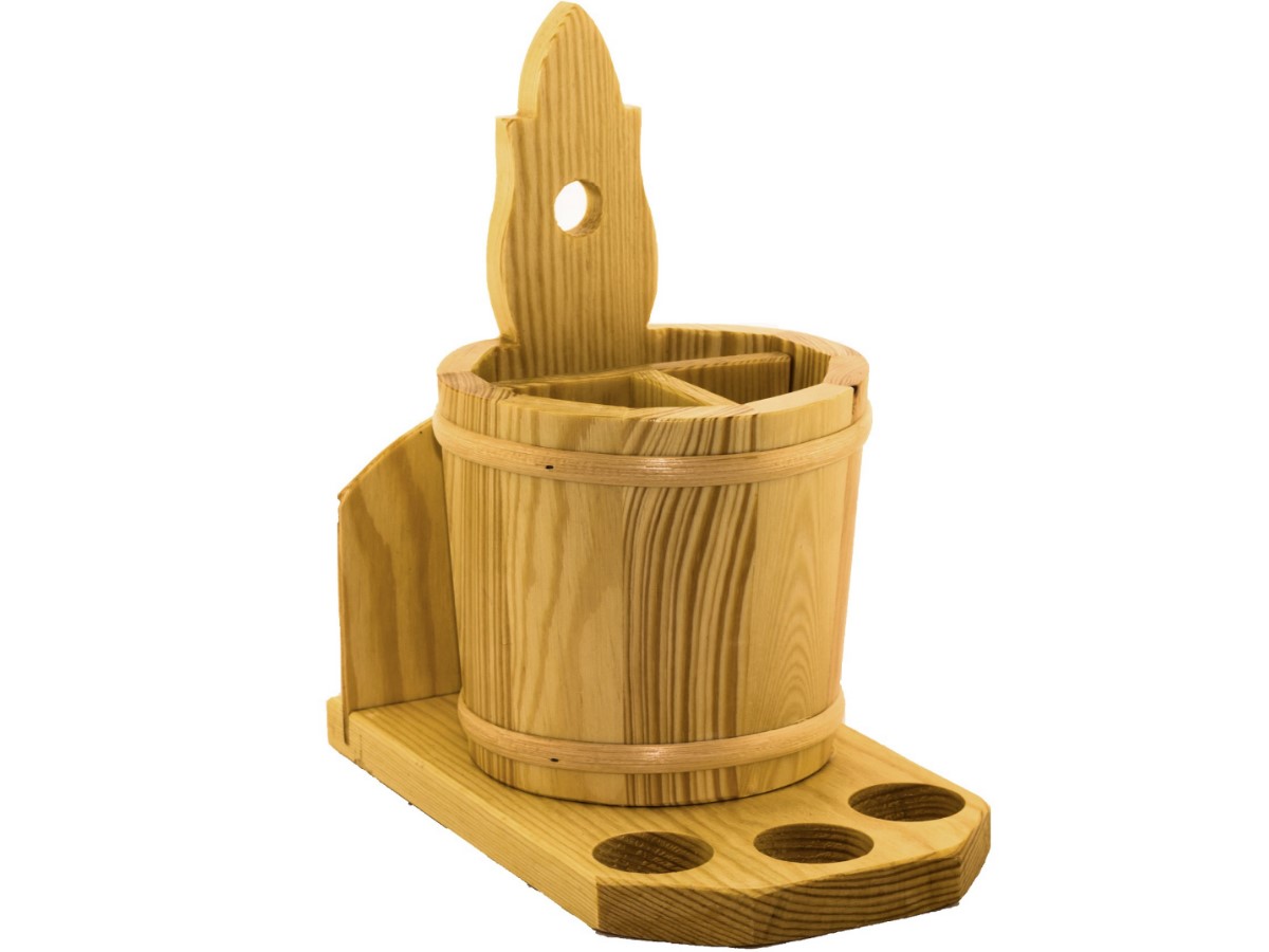 PIKUSA-aterimien jalat leikkuulaudalla